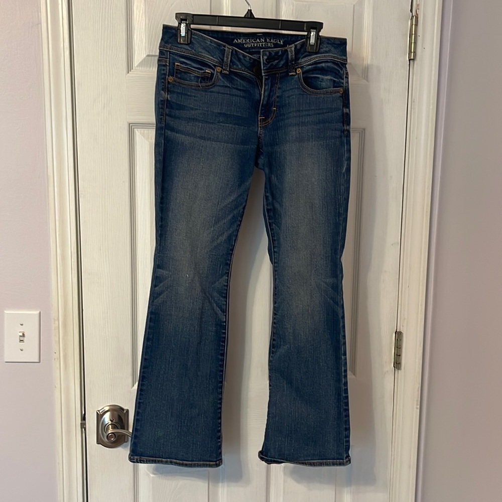 American Eagle Kick Boot size 8 jeans